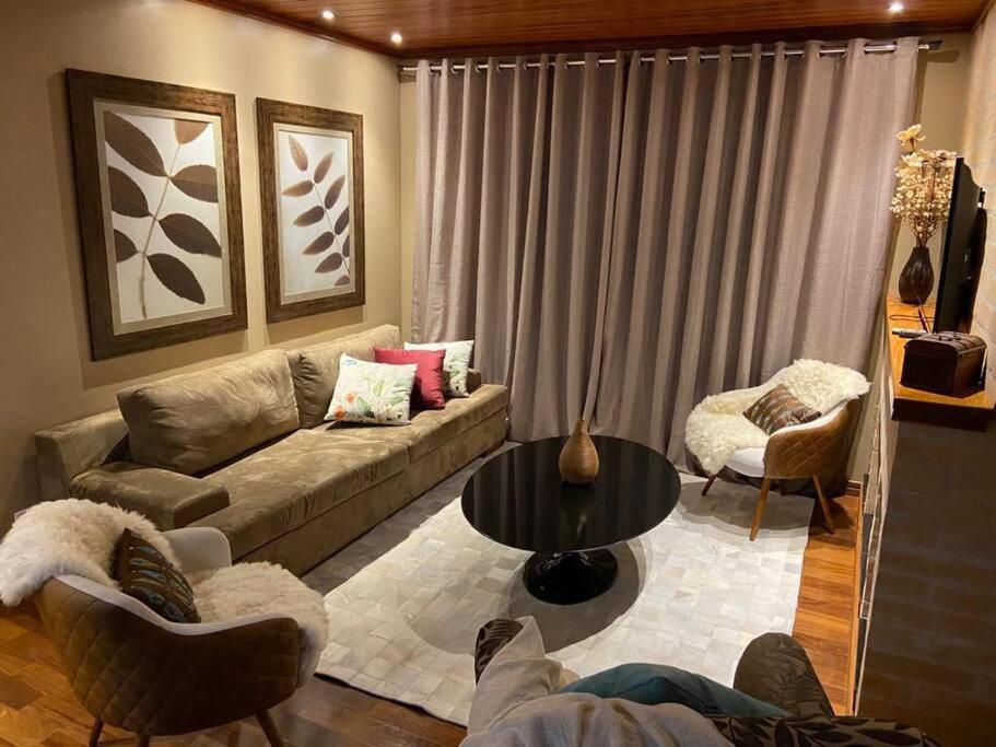 Apartamento D27 Charme E Conforto A 800m Do Capivari, Wi-fi, Aquecimento ,2 Vagas- By Hostyn